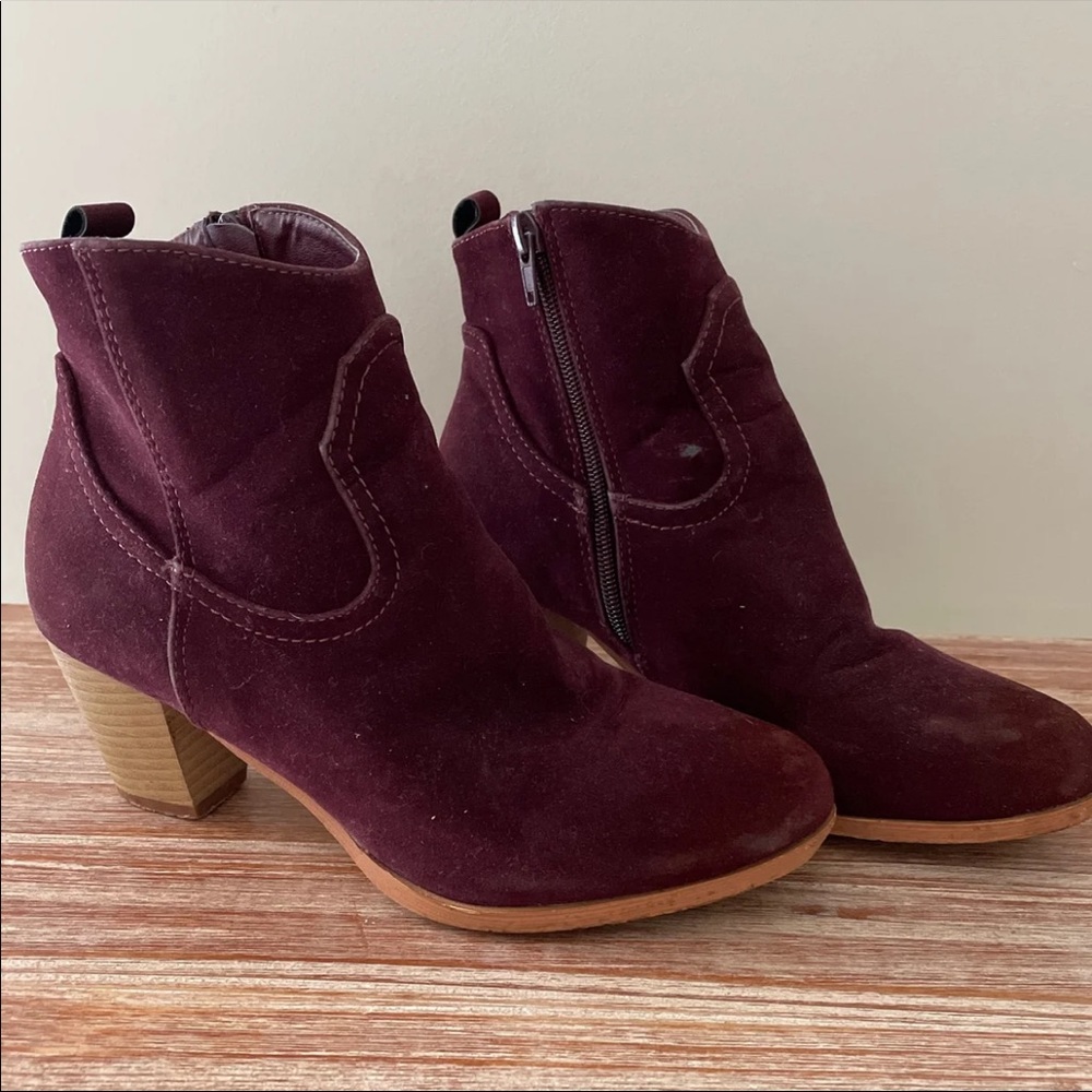 7.5 burgundy ankle boots